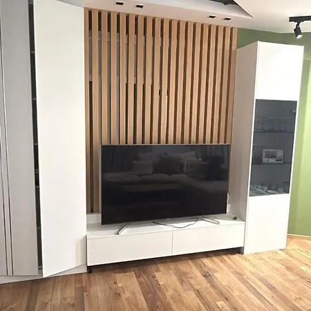 Spacious Modern 2br Gated Parking Pet Friendly Tirana
