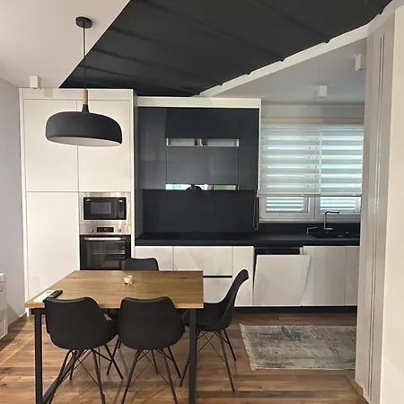 Apartamento Spacious Modern 2br Gated Parking Pet Friendly *
