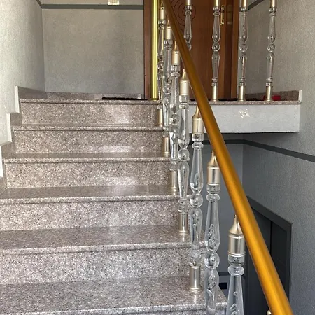 Spacious Modern 2br Gated Parking Pet Friendly Apartamento Tirana